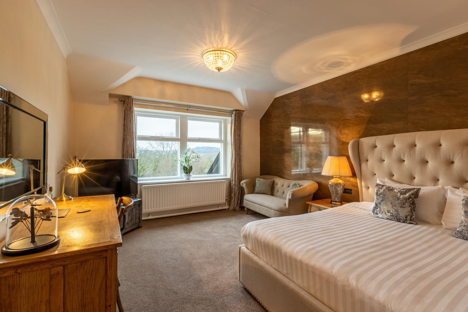 Double Room,1589311016:JPEG