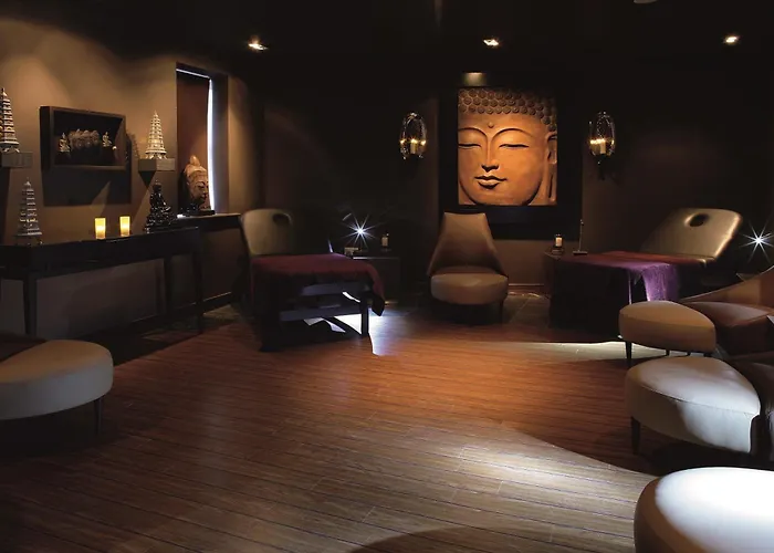 Macdonald Old England & SpaSpa Hotel