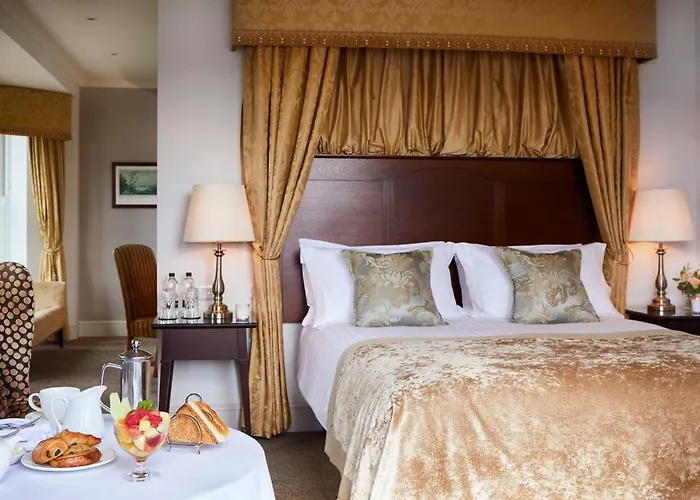 Macdonald Old England & SpaSpa Hotel